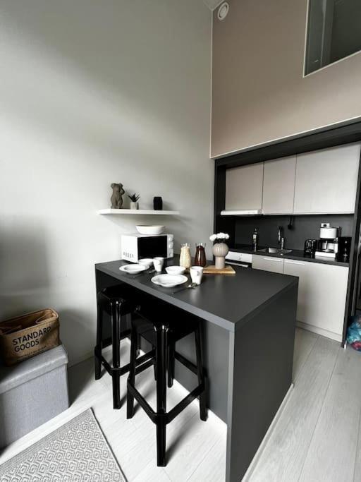 Cozy Penthouse Loft - Near The Airport Vantaa Exterior foto
