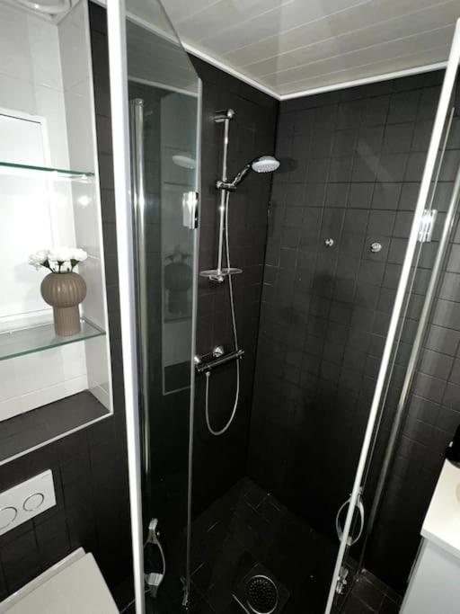 Cozy Penthouse Loft - Near The Airport Vantaa Exterior foto